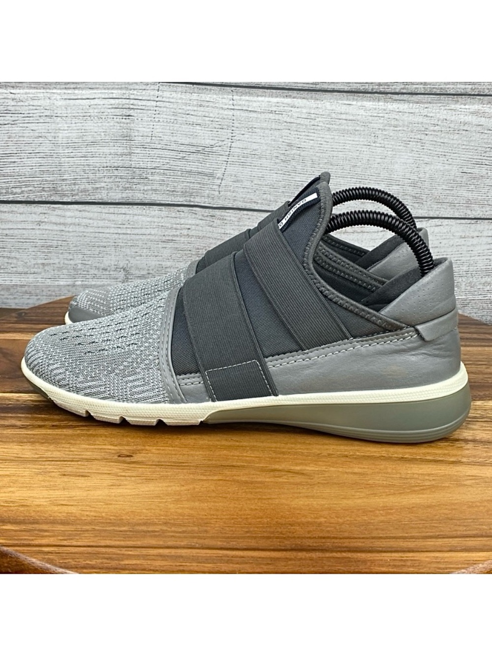 ECCO Intrinsic 2 Band Grey Slip On Sneaker Women’s Shoe Size 7 - 7.5 / EU 38